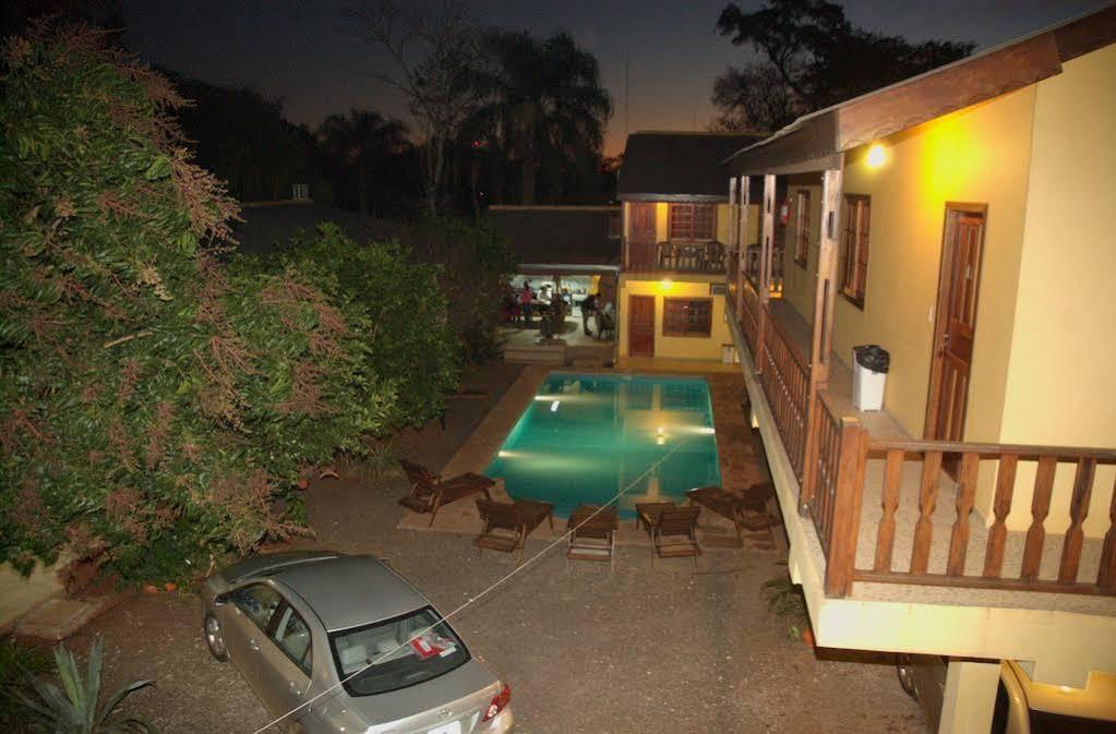 Hostel Peter Pan Πουέρτο Ιγκουασού Εξωτερικό φωτογραφία