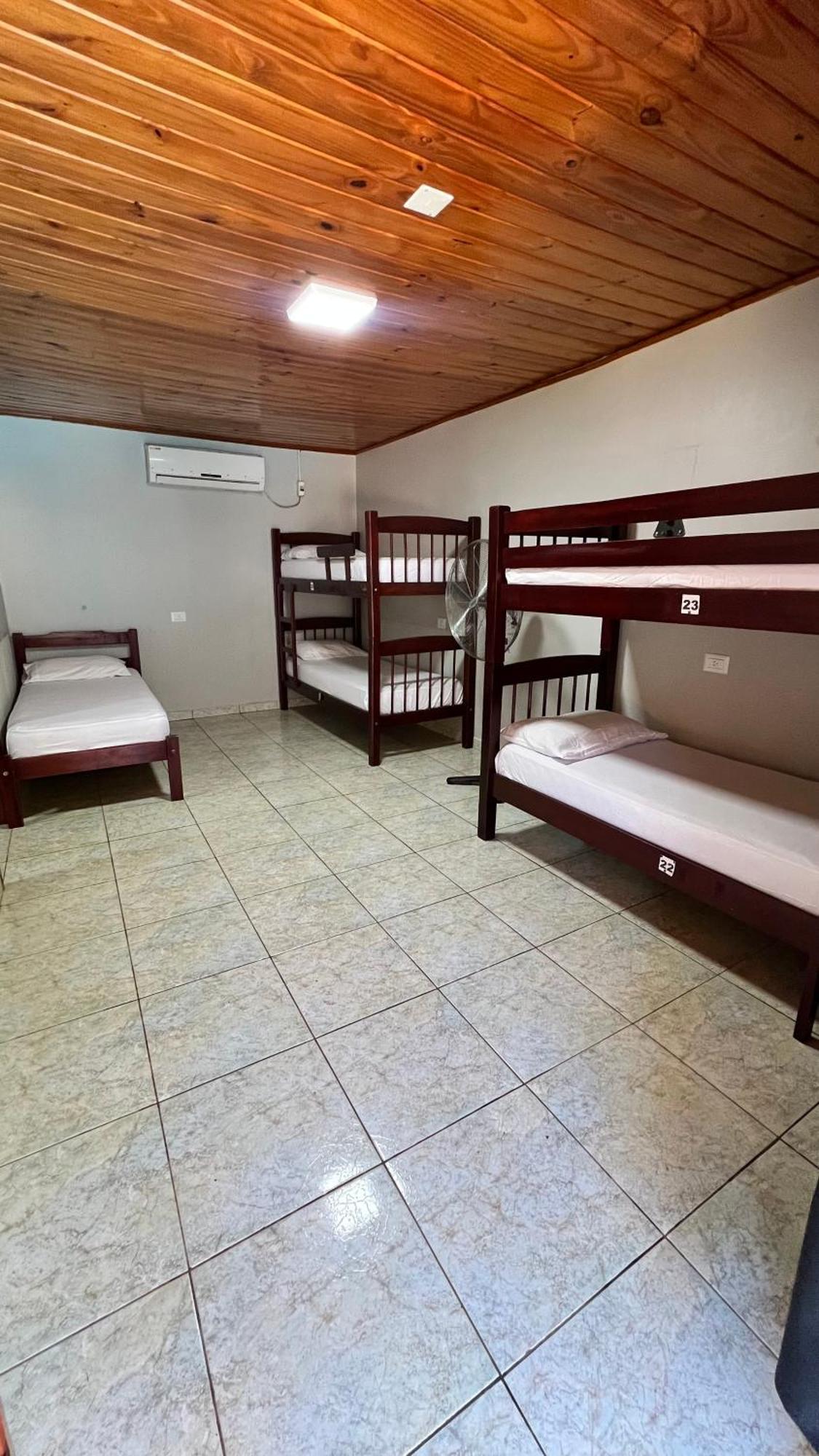 Hostel Peter Pan Πουέρτο Ιγκουασού Εξωτερικό φωτογραφία