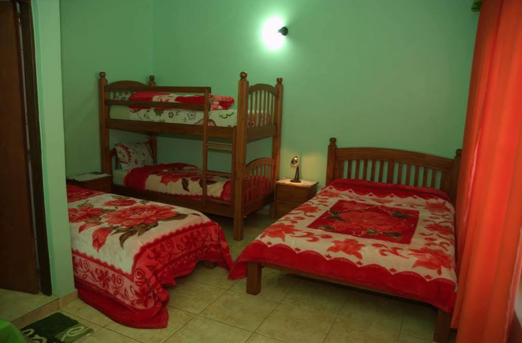 Hostel Peter Pan Πουέρτο Ιγκουασού Εξωτερικό φωτογραφία