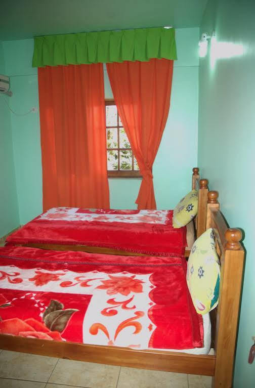 Hostel Peter Pan Πουέρτο Ιγκουασού Εξωτερικό φωτογραφία